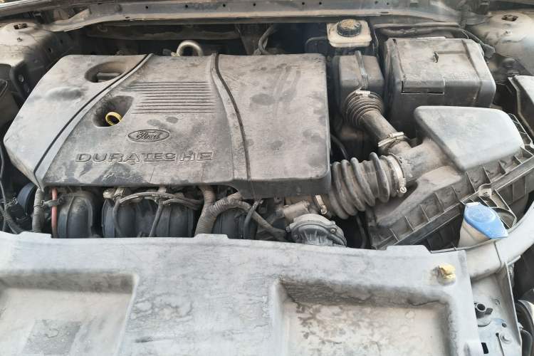 Used Ford Mondeo 2010 2.3L Luxury Sport Edition Engine Bay
