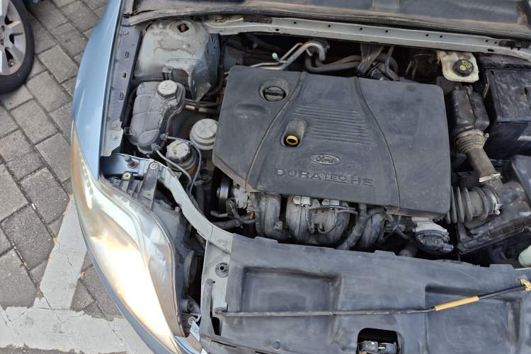 Used Ford Mondeo 2010 2.3L Fashion Edition Engine Bay Right