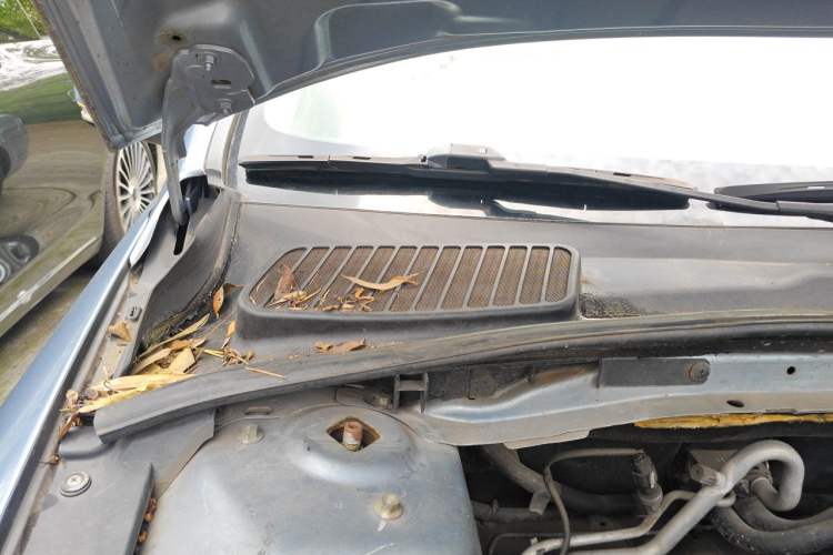Used Ford Mondeo 2010 2.3L Fashion Edition Engine Bay Right