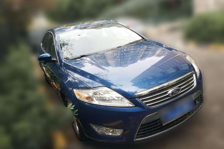 Used Ford Mondeo 2010 2.3L Fashion Edition Front Right 45 Deg