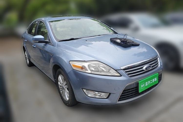 Used Ford Mondeo 2010 2.3L Fashion Edition Front Right 45 Deg