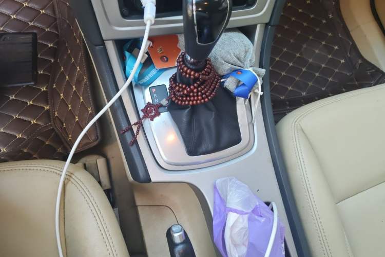 Used Ford Mondeo 2010 2.3L Fashion Edition Gear Lever