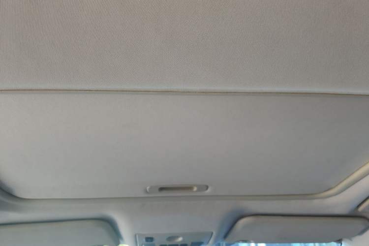 Used Ford Mondeo 2010 2.3L Fashion Edition Headliner
