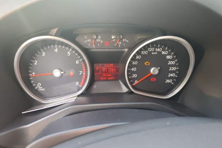 Used Ford Mondeo 2010 2.3L Fashion Edition Instrument Cluster