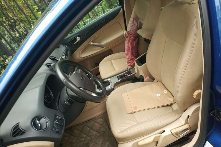 Used Ford Mondeo 2010 2.3L Fashion Edition Left Front Seat