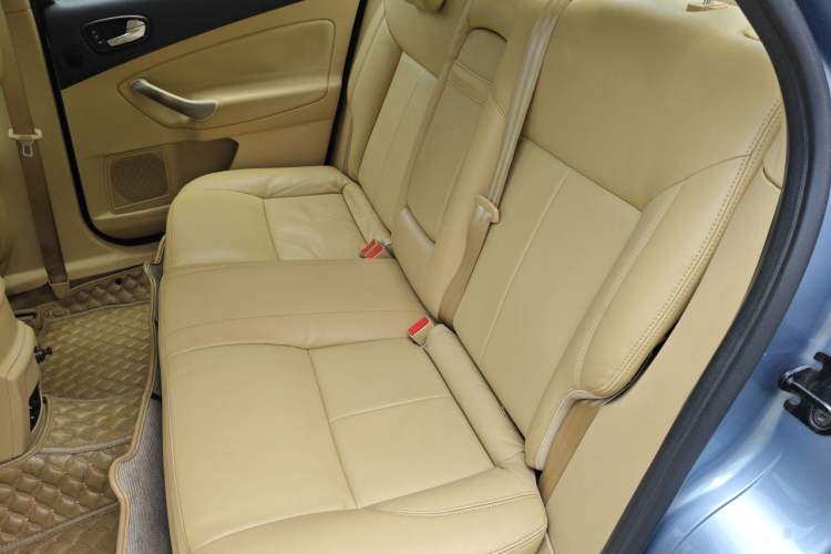 Used Ford Mondeo 2010 2.3L Fashion Edition Left Rear Seat