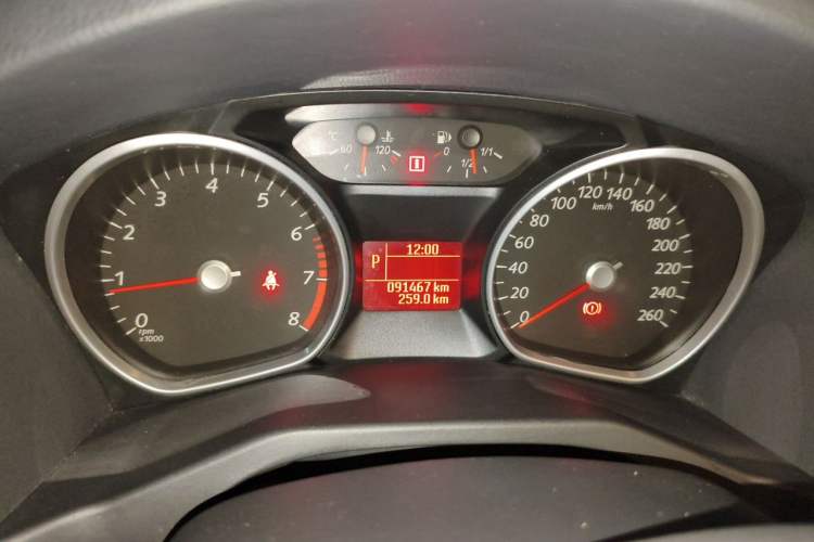 Used Ford Mondeo 2010 2.3L Fashion Edition Odometer Close Up