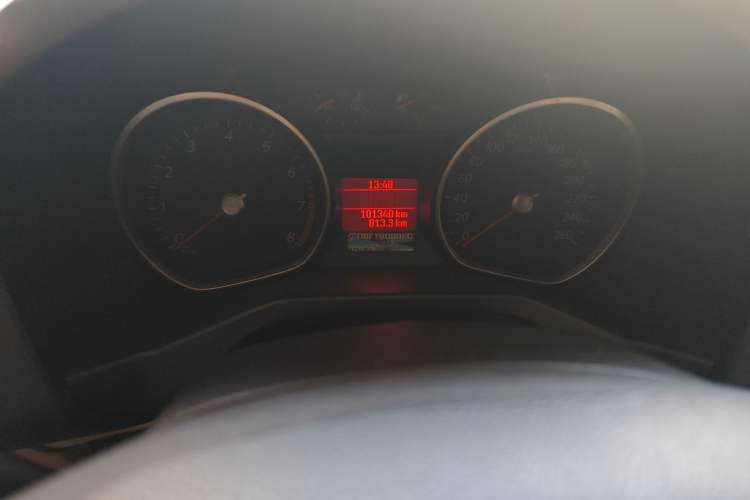 Used Ford Mondeo 2010 2.3L Fashion Edition Odometer Close Up