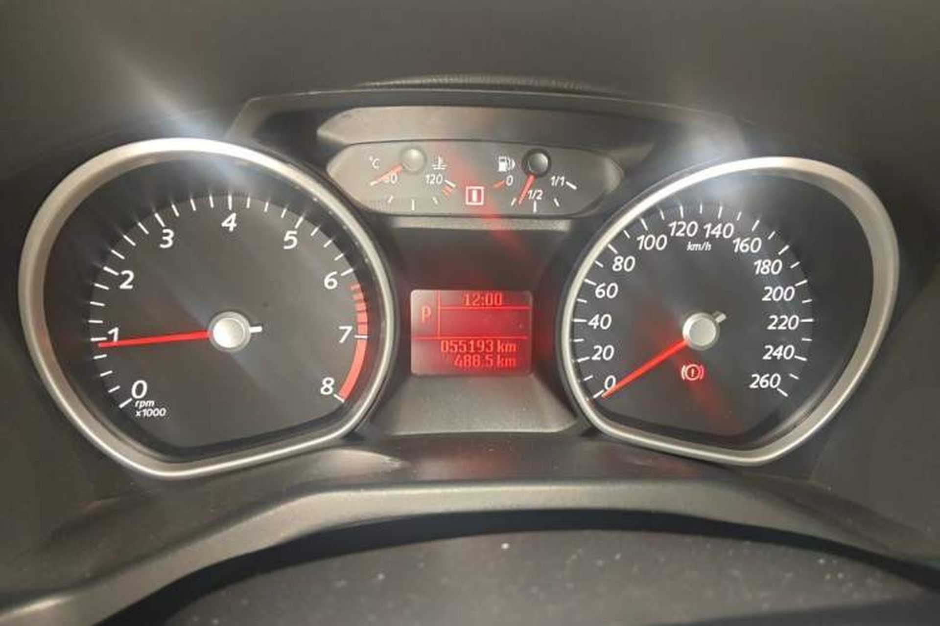 Used Ford Mondeo 2010 2.3L Fashion Edition Odometer Close Up