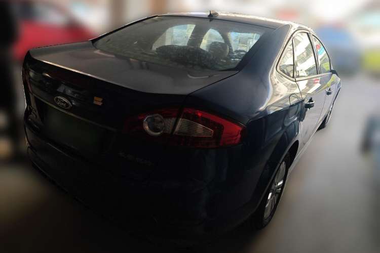 Used Ford Mondeo 2010 2.3L Fashion Edition Rear Right 45 Deg