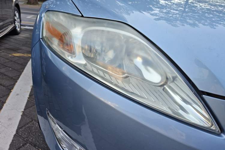 Used Ford Mondeo 2010 2.3L Fashion Edition Right Front Headlight