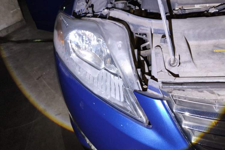 Used Ford Mondeo 2010 2.3L Fashion Edition Right Front Headlight
