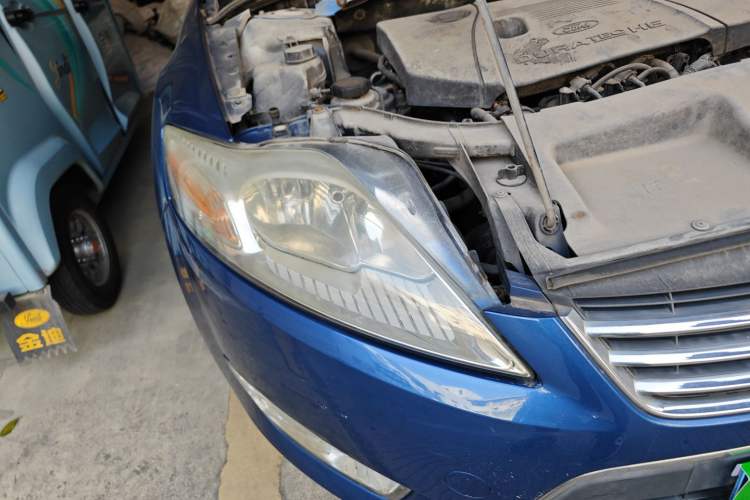 Used Ford Mondeo 2010 2.3L Fashion Edition Right Front Headlight