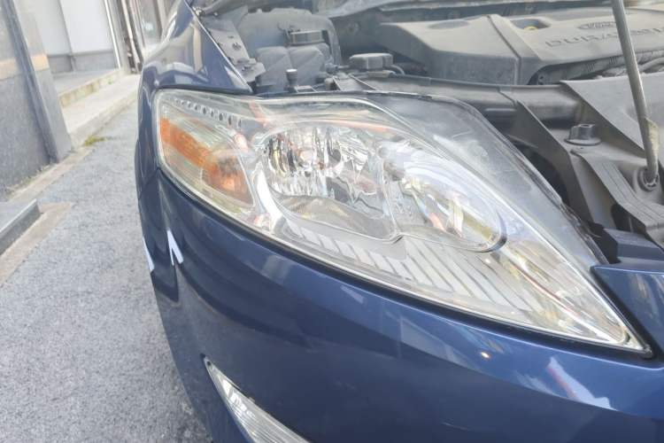 Used Ford Mondeo 2010 2.3L Fashion Edition Right Front Headlight