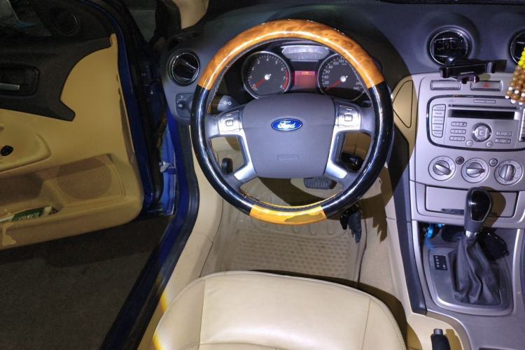 Used Ford Mondeo 2010 2.3L Fashion Edition Steering Wheel
