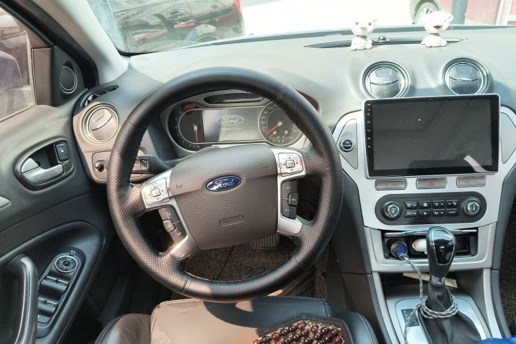 Used Ford Mondeo 2010 2.3L Luxury Sport Edition Steering Wheel