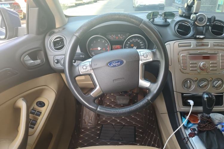 Used Ford Mondeo 2010 2.3L Fashion Edition Steering Wheel
