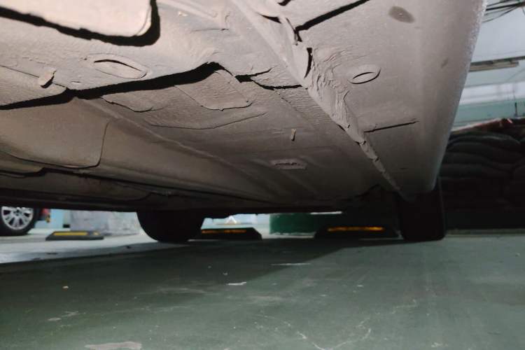 Used Ford Mondeo 2010 2.3L Fashion Edition Chassis Front Left