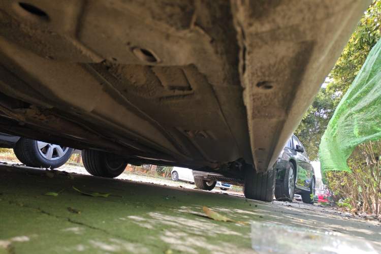 Used Ford Mondeo 2010 2.3L Fashion Edition Chassis Front Left