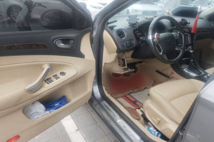 Used Ford Mondeo 2010 2.3L Luxury Version Driver Seat