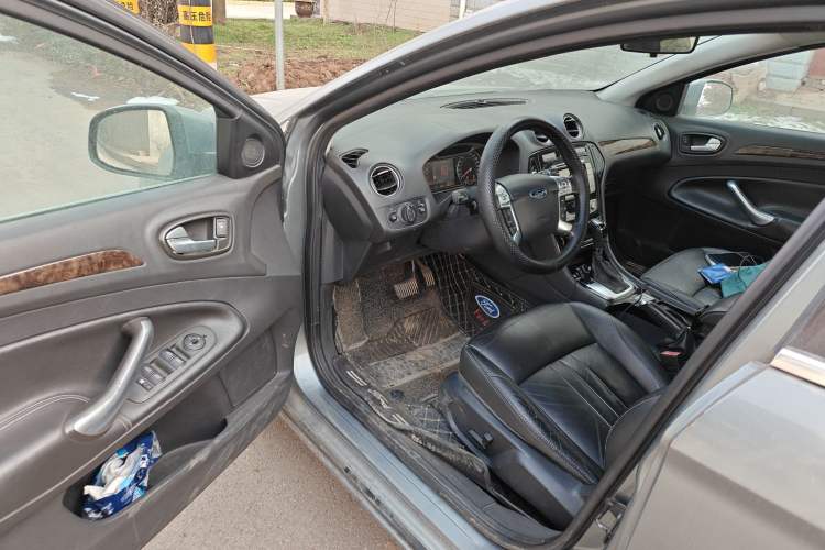 Used Ford Mondeo 2010 2.3L Luxury Version Driver Seat