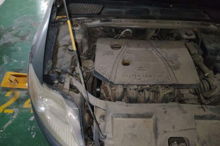 Used Ford Mondeo 2010 2.3L Fashion Edition Engine Bay Right