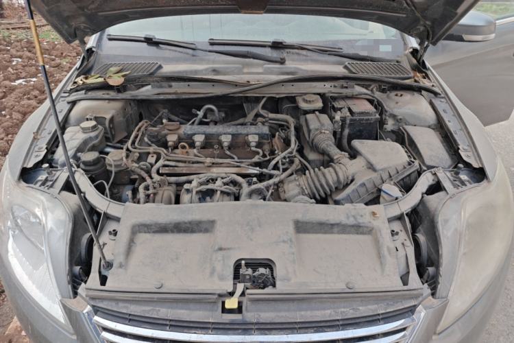Used Ford Mondeo 2010 2.3L Luxury Version Engine Bay