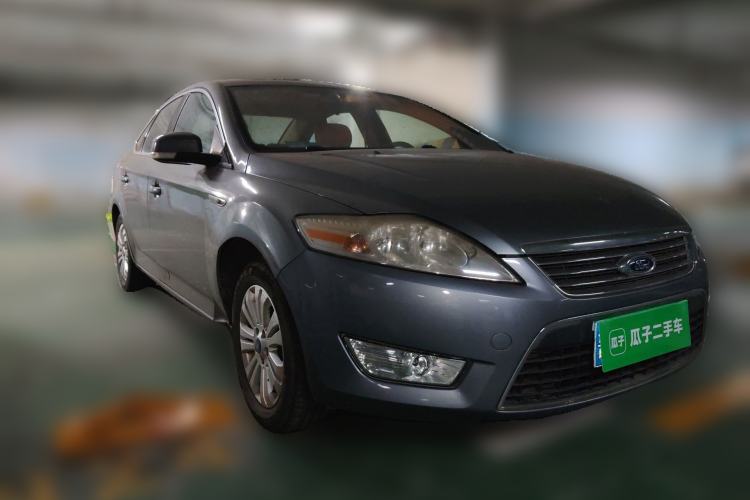 Used Ford Mondeo 2010 2.3L Fashion Edition Front Right 45 Deg