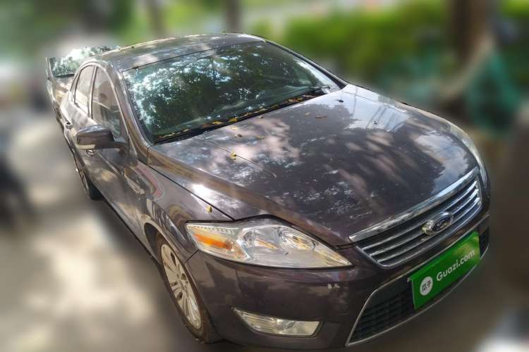 Used Ford Mondeo 2010 2.3L Luxury Version Front Right 45 Deg