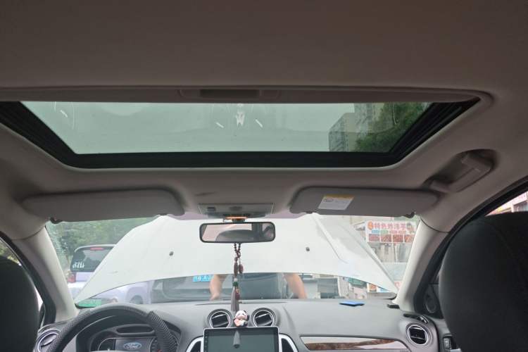 Used Ford Mondeo 2010 2.3L Luxury Version Headliner