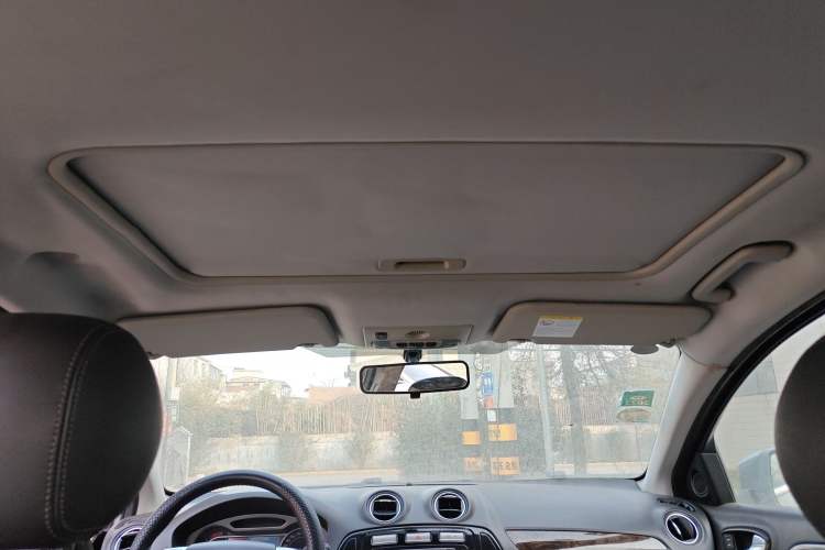 Used Ford Mondeo 2010 2.3L Luxury Version Headliner