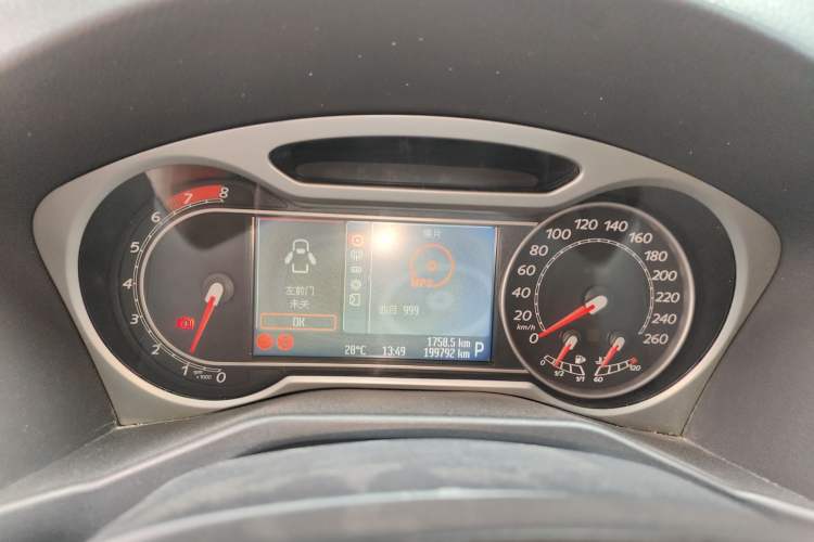 Used Ford Mondeo 2010 2.3L Luxury Version Instrument Cluster