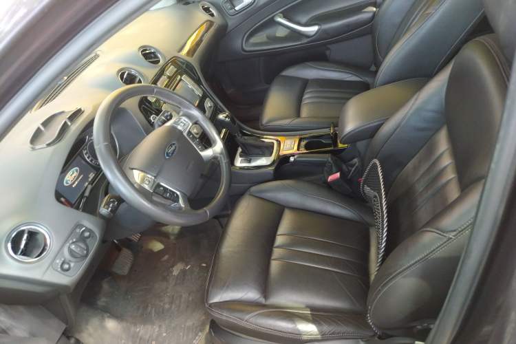 Used Ford Mondeo 2010 2.3L Luxury Version Left Front Seat