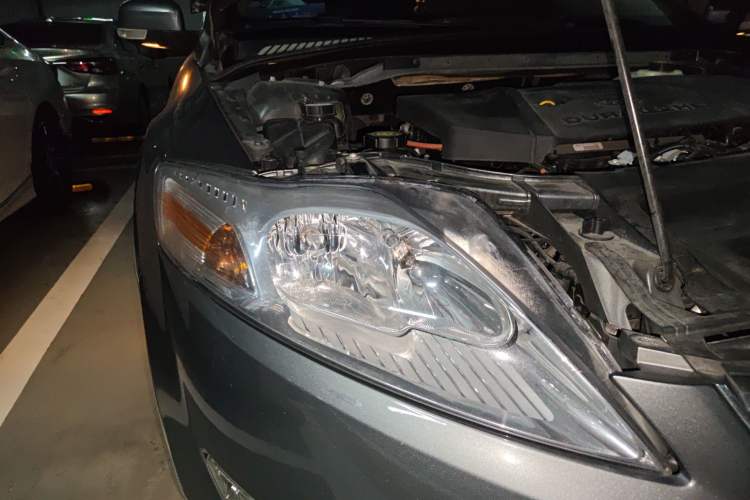 Used Ford Mondeo 2010 2.3L Luxury Version Right Front Headlight