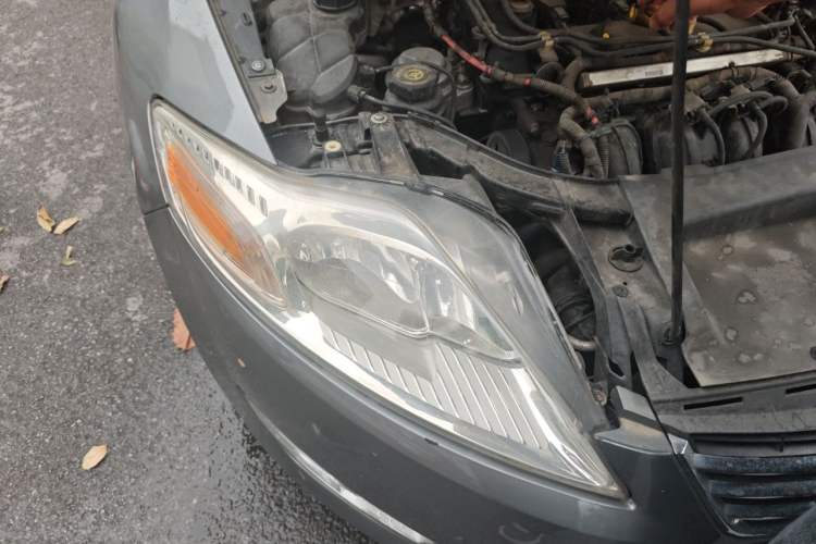 Used Ford Mondeo 2010 2.3L Luxury Version Right Front Headlight
