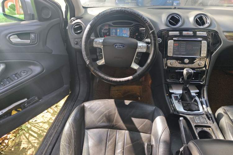 Used Ford Mondeo 2010 2.3L Fashion Edition Steering Wheel