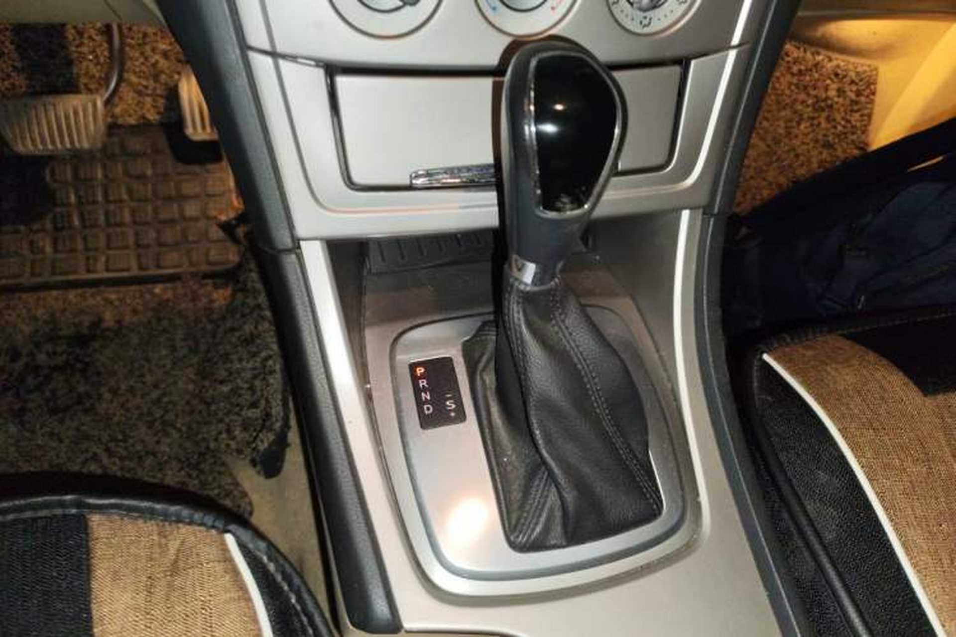 Used Ford Mondeo 2010 2.3L Fashion Edition Gear Lever