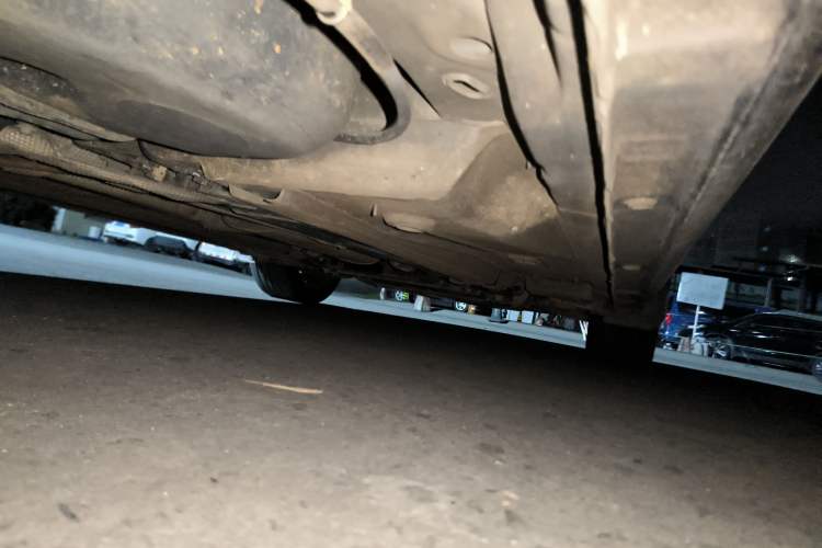 Used Ford Mondeo 2010 2.3L Luxury Version Chassis Rear Right