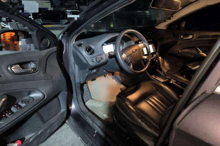 Used Ford Mondeo 2010 2.3L Luxury Version Driver Seat