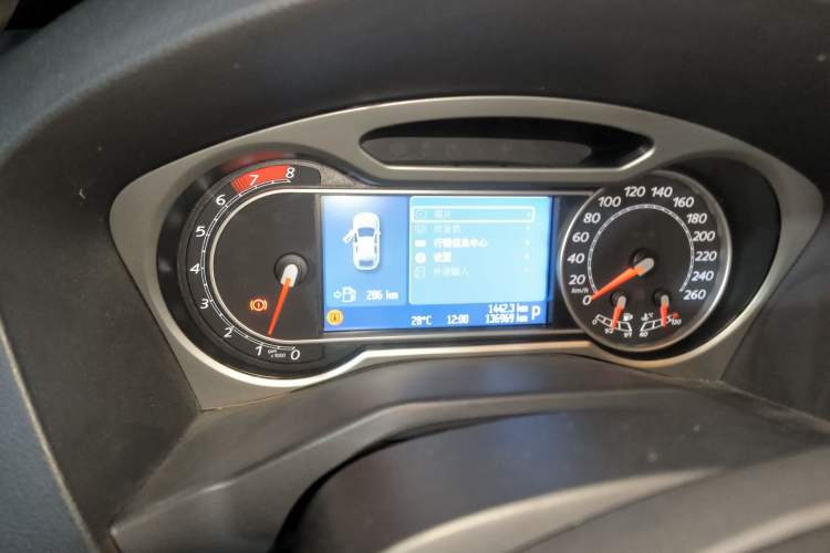 Used Ford Mondeo 2010 2.3L Luxury Version Instrument Cluster