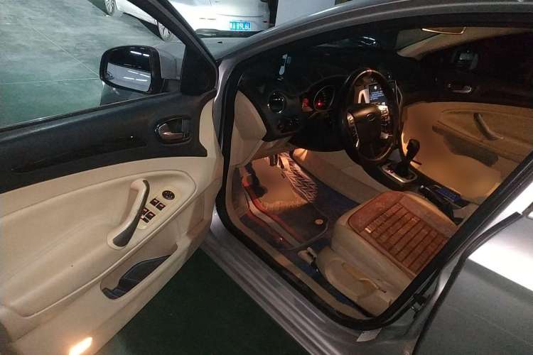 Used Ford Mondeo 2010 2.3L Fashion Edition Driver Seat
