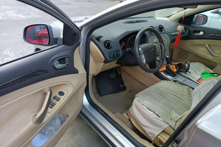 Used Ford Mondeo 2010 2.3L Fashion Edition Driver Seat