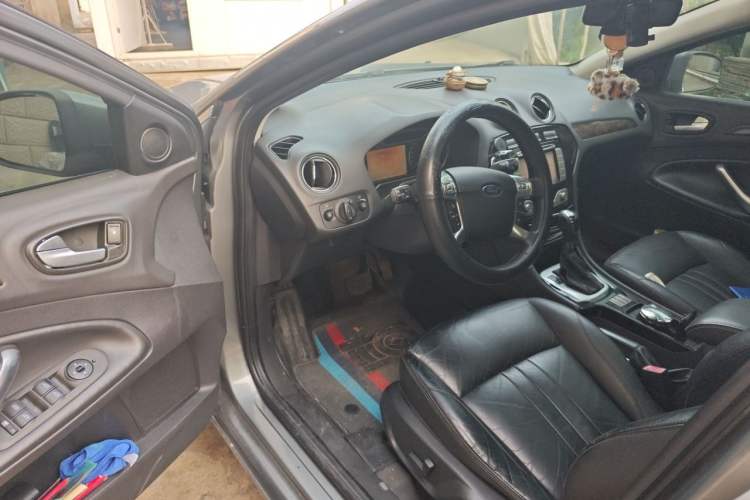 Used Ford Mondeo 2010 2.3L Luxury Version Driver Seat