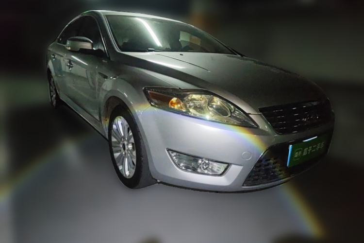 Used Ford Mondeo 2010 2.3L Luxury Version Front Right 45 Deg