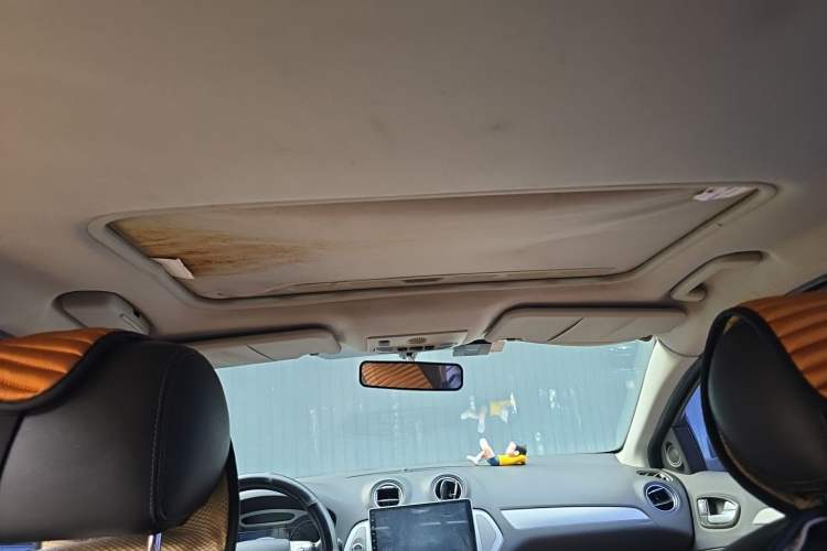 Used Ford Mondeo 2010 2.3L Luxury Version Headliner