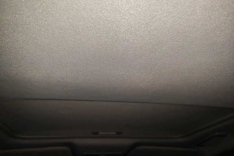 Used Ford Mondeo 2010 2.3L Luxury Version Headliner
