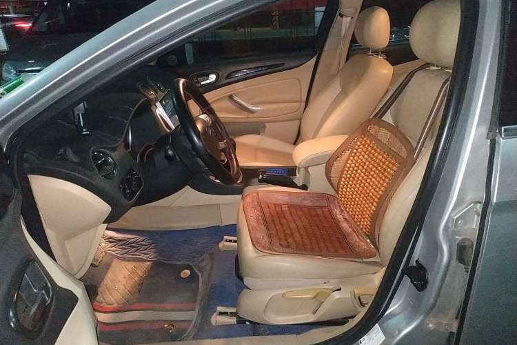 Used Ford Mondeo 2010 2.3L Fashion Edition Left Front Seat