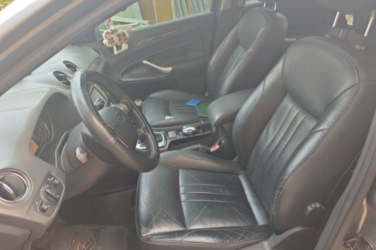 Used Ford Mondeo 2010 2.3L Luxury Version Left Front Seat