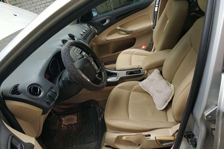 Used Ford Mondeo 2010 2.3L Fashion Edition Left Front Seat