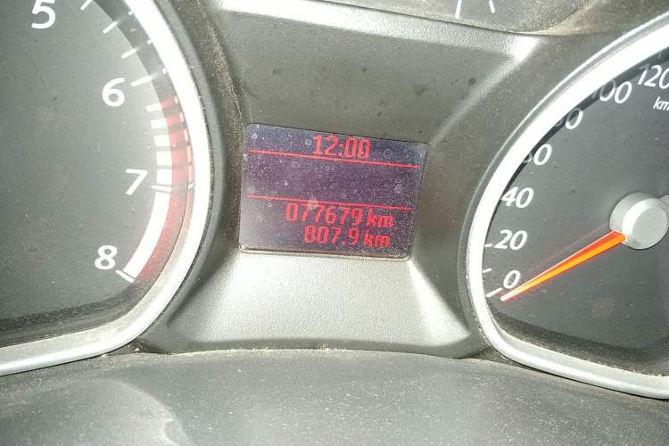 Used Ford Mondeo 2010 2.3L Fashion Edition Odometer Close Up